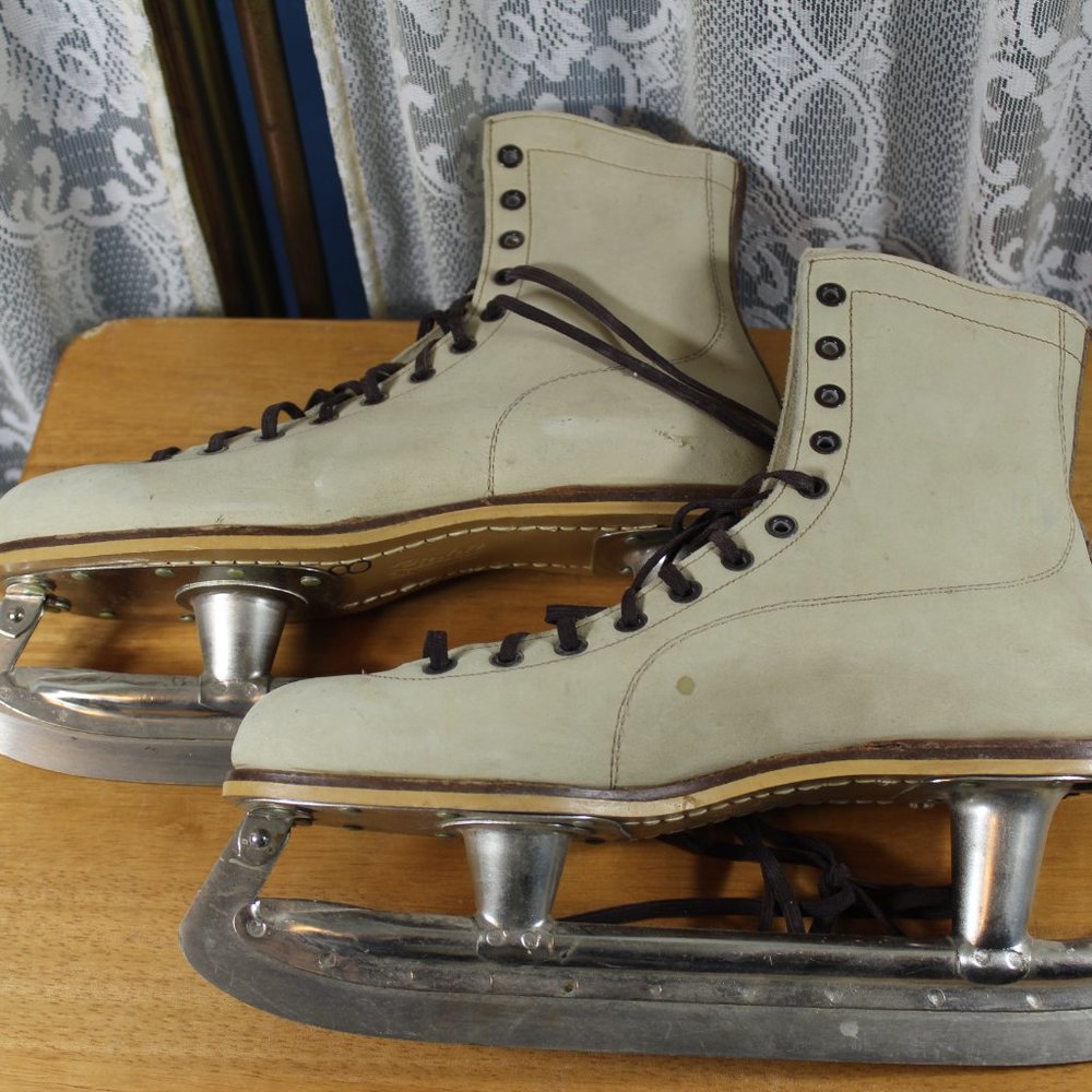 Vintage Riedell  Ice Skates Made in Red Wing Minnesota Size 8M - Picture 2 of 9